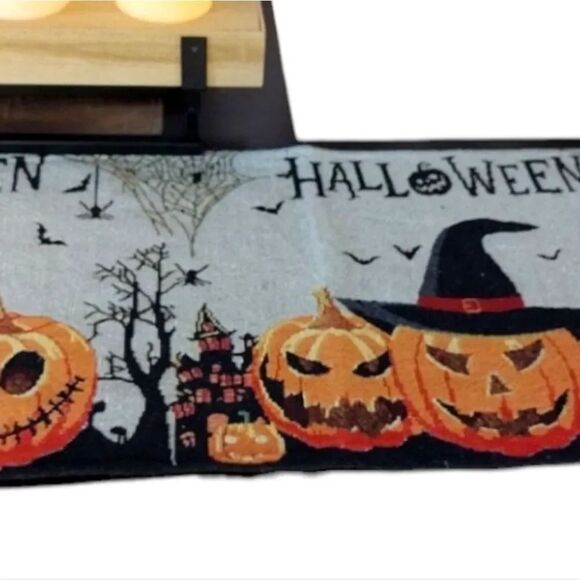 Halloween Spooky Jack O Lantern 54" Tapestry Table Runner NWOT - Picture 12 of 14